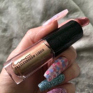 Mac dazzleshadow liquid